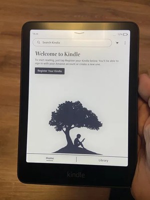 Amazon Kindle Paperwhite (10th Generation) 32GB, Wi-Fi - with