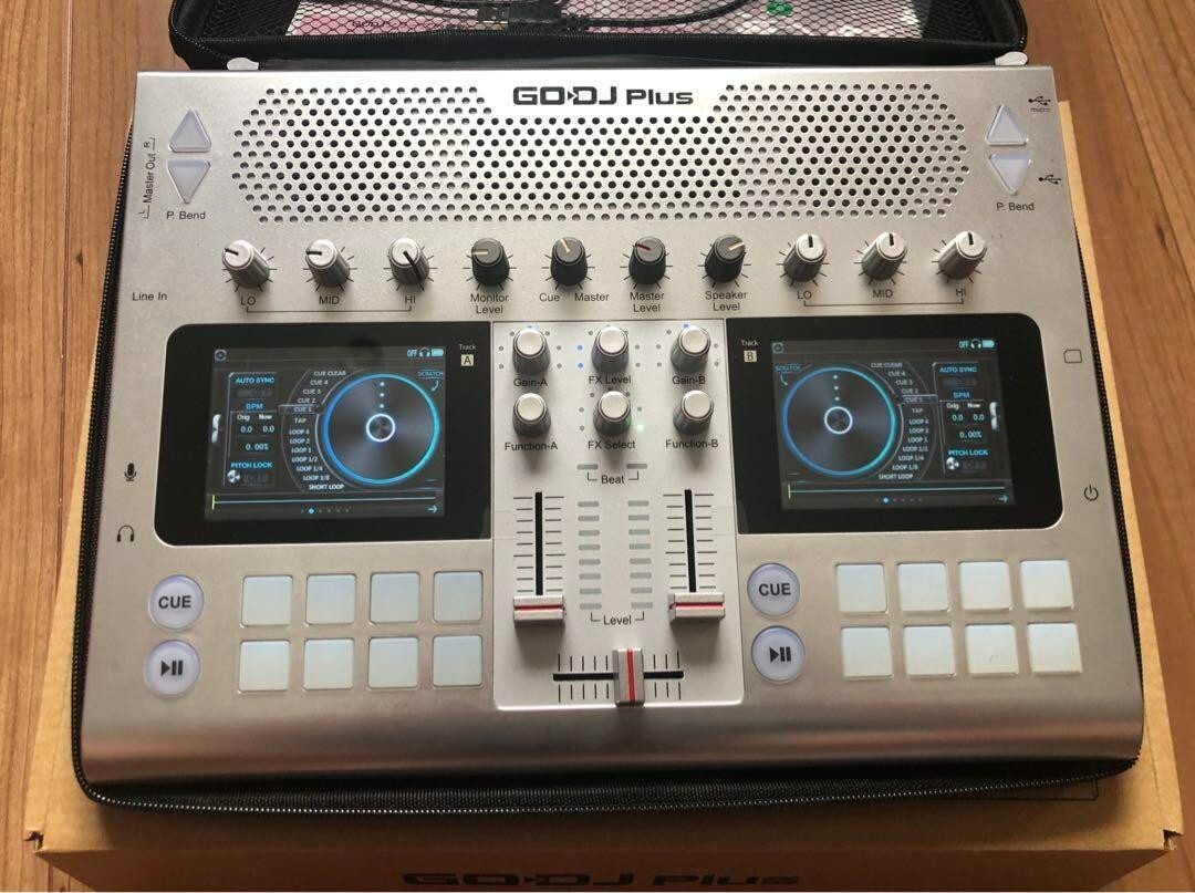 GO-DJ Plus DJコントローラー シルバー ミキサー ケース付 GODJ Plus
