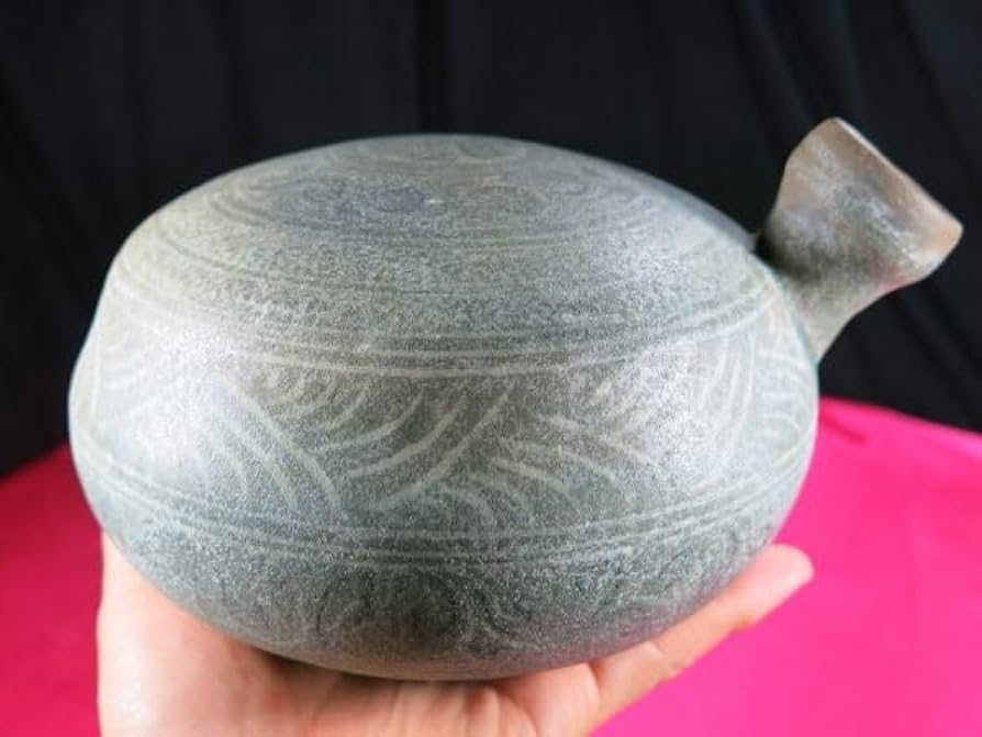 李朝 粉青沙器 徳利 高さ25㎝ 李朝 粉青沙器 徳利 高さ25㎝ - メルカリ