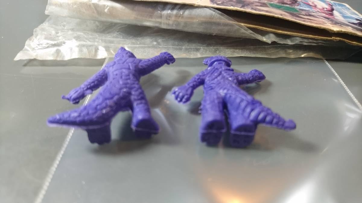 匿名配送】東宝 怪獣消しゴム『メガロ』 レアもの 匿名配送】東宝 怪獣