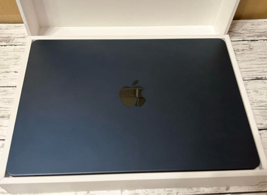 M2 MacBook Air 8GB 256GB 美品　Appleマウス付き Amazon.com: Apple 2022 MacBook Air with Apple M2 Chip, 13-inch