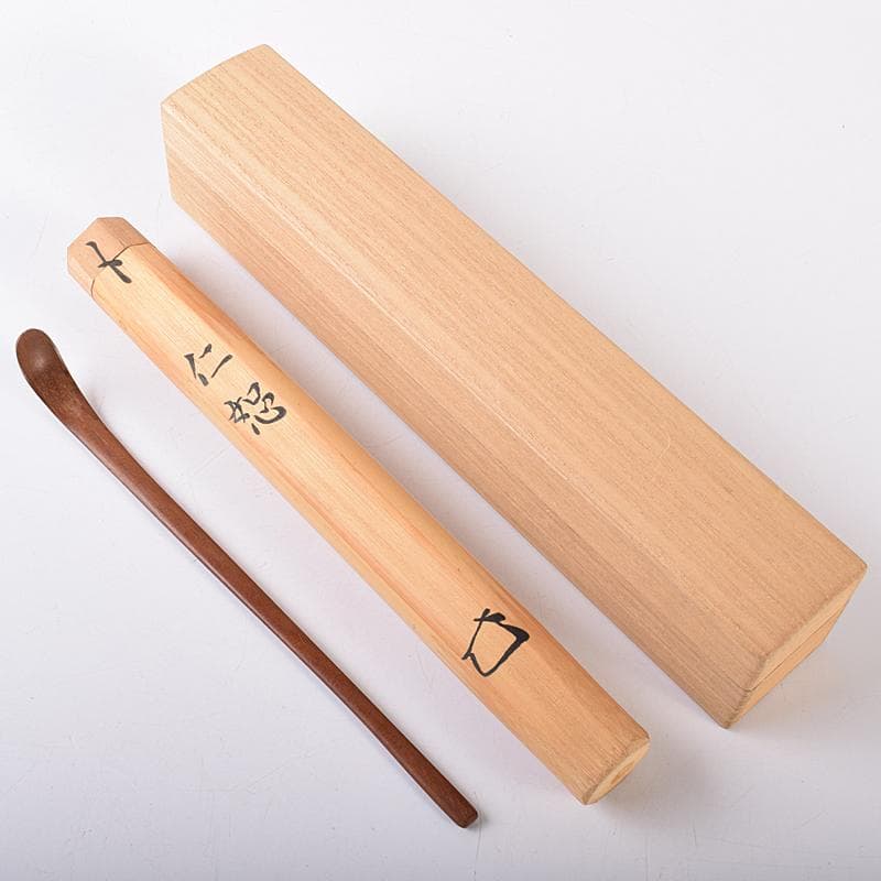 茶道具　梅茶杓　銘「仁怒」　表千家宗左（而妙斎）書付　共筒共箱　M　R7971 茶道具 梅茶杓 銘「仁怒」 表千家宗左（而妙斎）書付 共筒