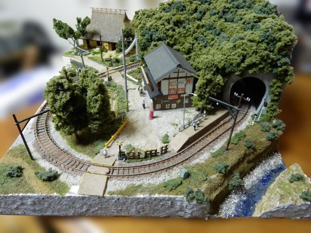 Nゲージミニジオラマ　田舎の駅前風景 nゲージジオラマ最近の田舎の駅