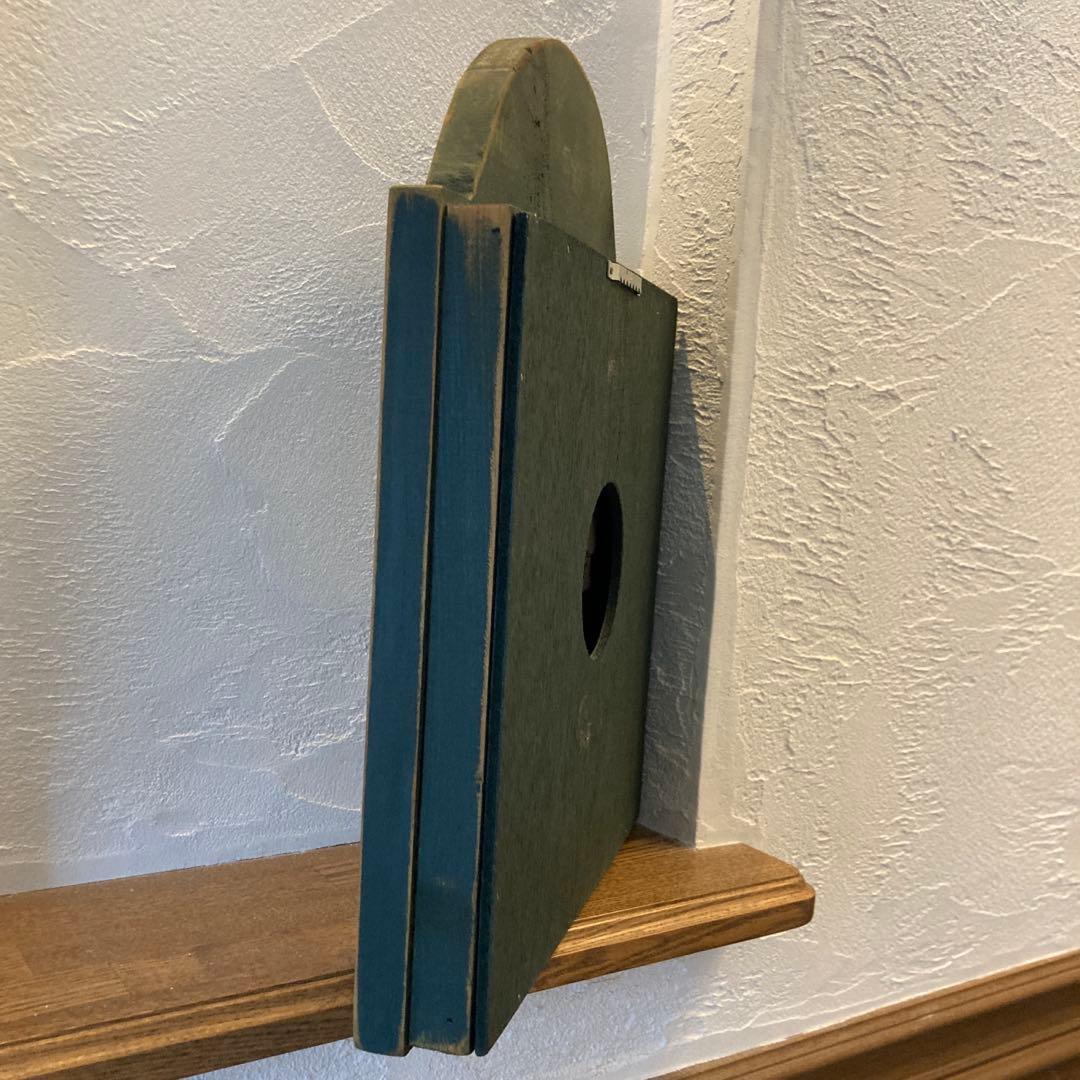 L.L.Bean Country−style wooden wall clock