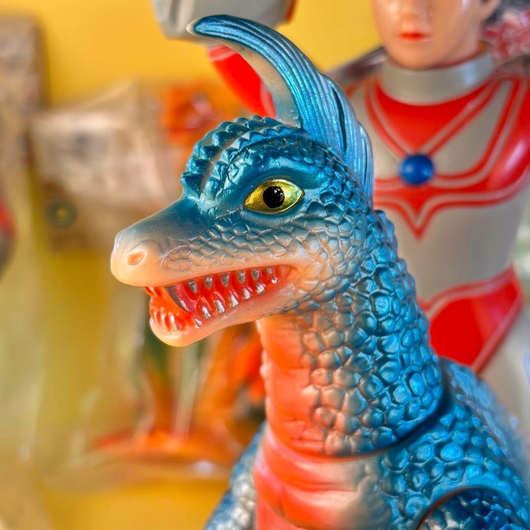 ブルマァクの怪獣シリーズ☆アーストロン Gカラー 帰ってきた