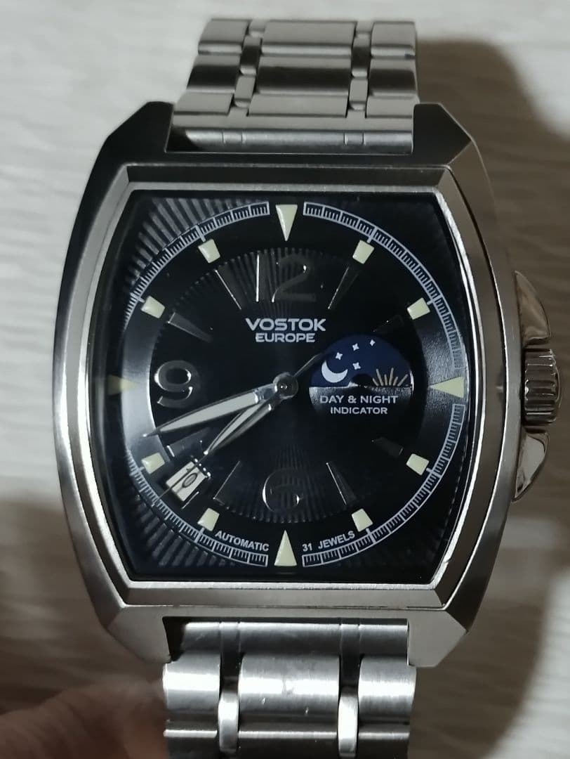 【動作品】VOSTOK EUROPE 自動巻き機械式 腕時計 トノー型 裏スケ