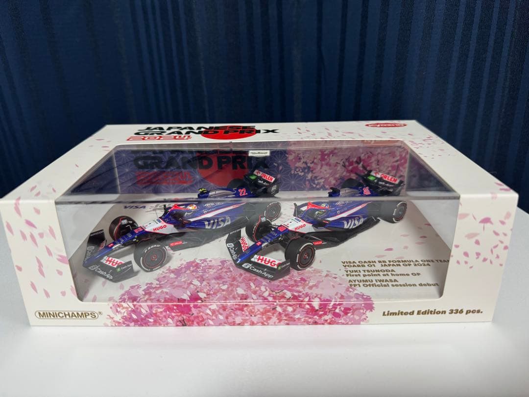 直筆サイン入り 限定336台 ミニチャンプス 1/43 VCARB01 日本GP 直筆サイン入り 限定336台 ミニチャンプス 1/43 VCARB01 日本GP 直筆